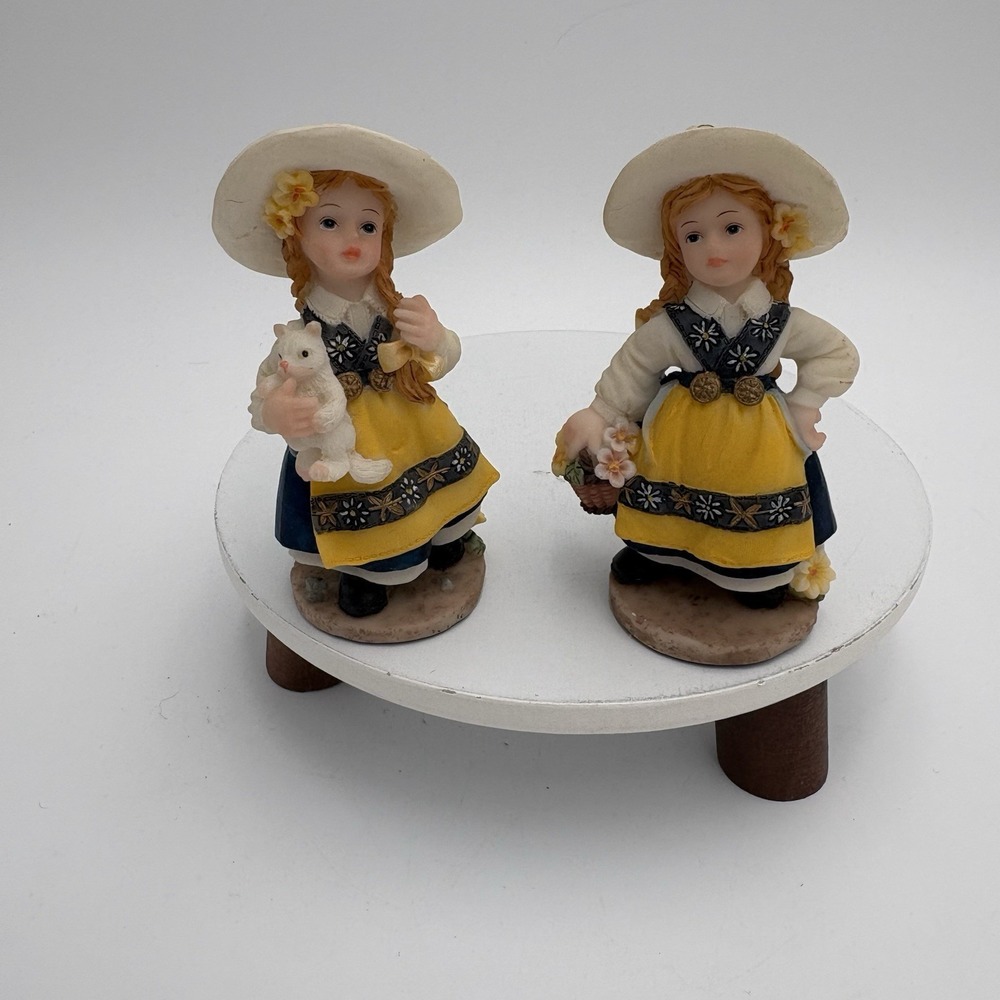 Vtg Pair Porcelain Swedish Girls 4" Alan Fink‎ Souvenir